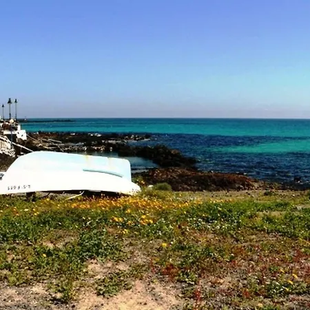 Feriehus Arrieta Sleeps 4 Wifi